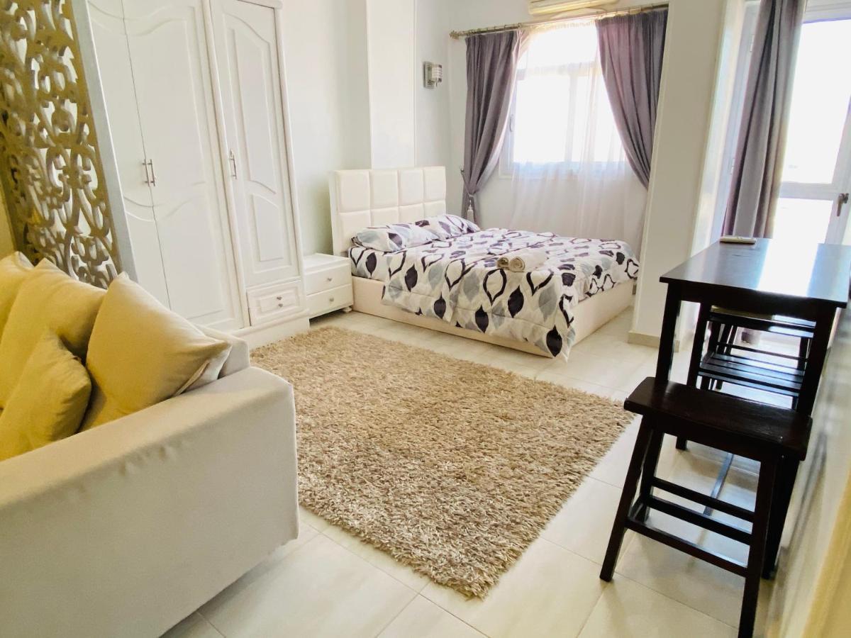 Marilyn Studio With Sea View Wi Fi Hurghada Bagian luar foto