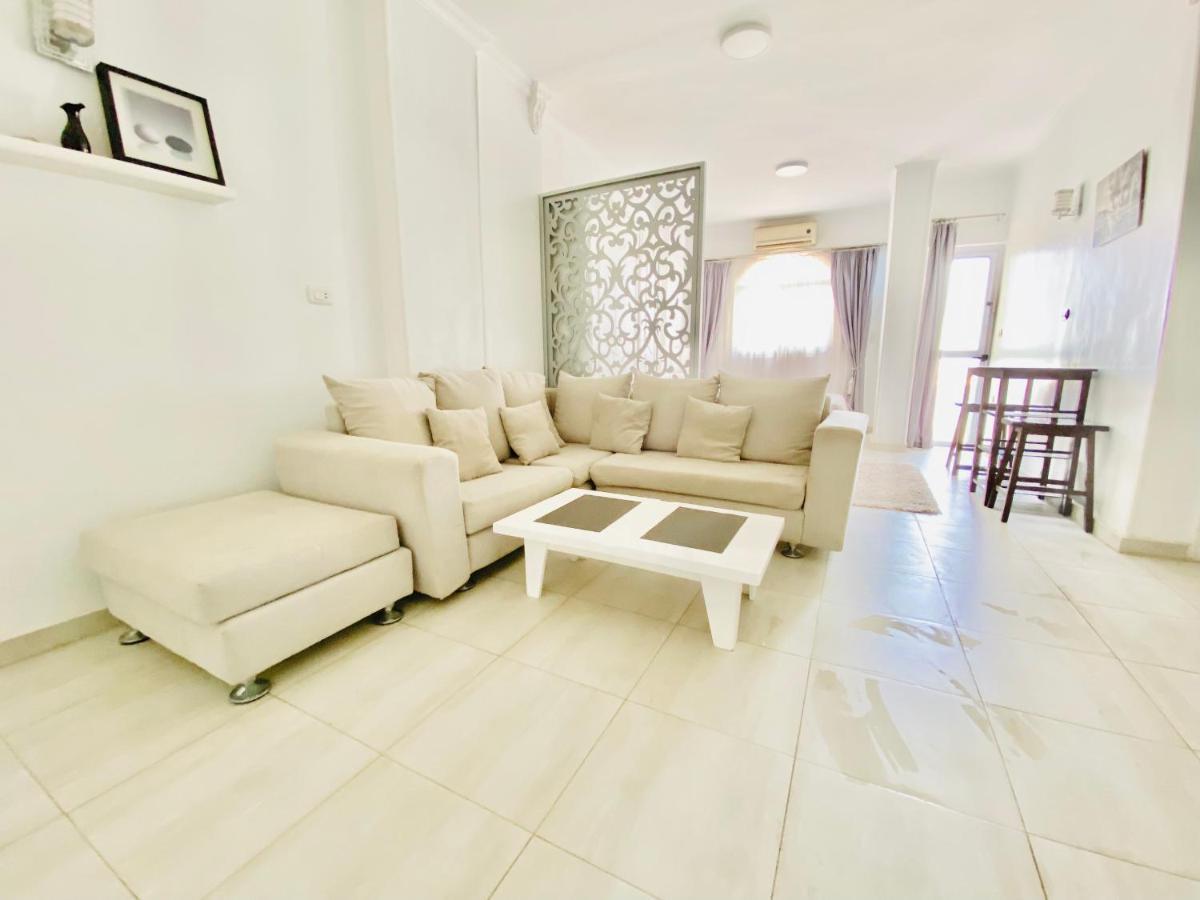 Marilyn Studio With Sea View Wi Fi Hurghada Bagian luar foto